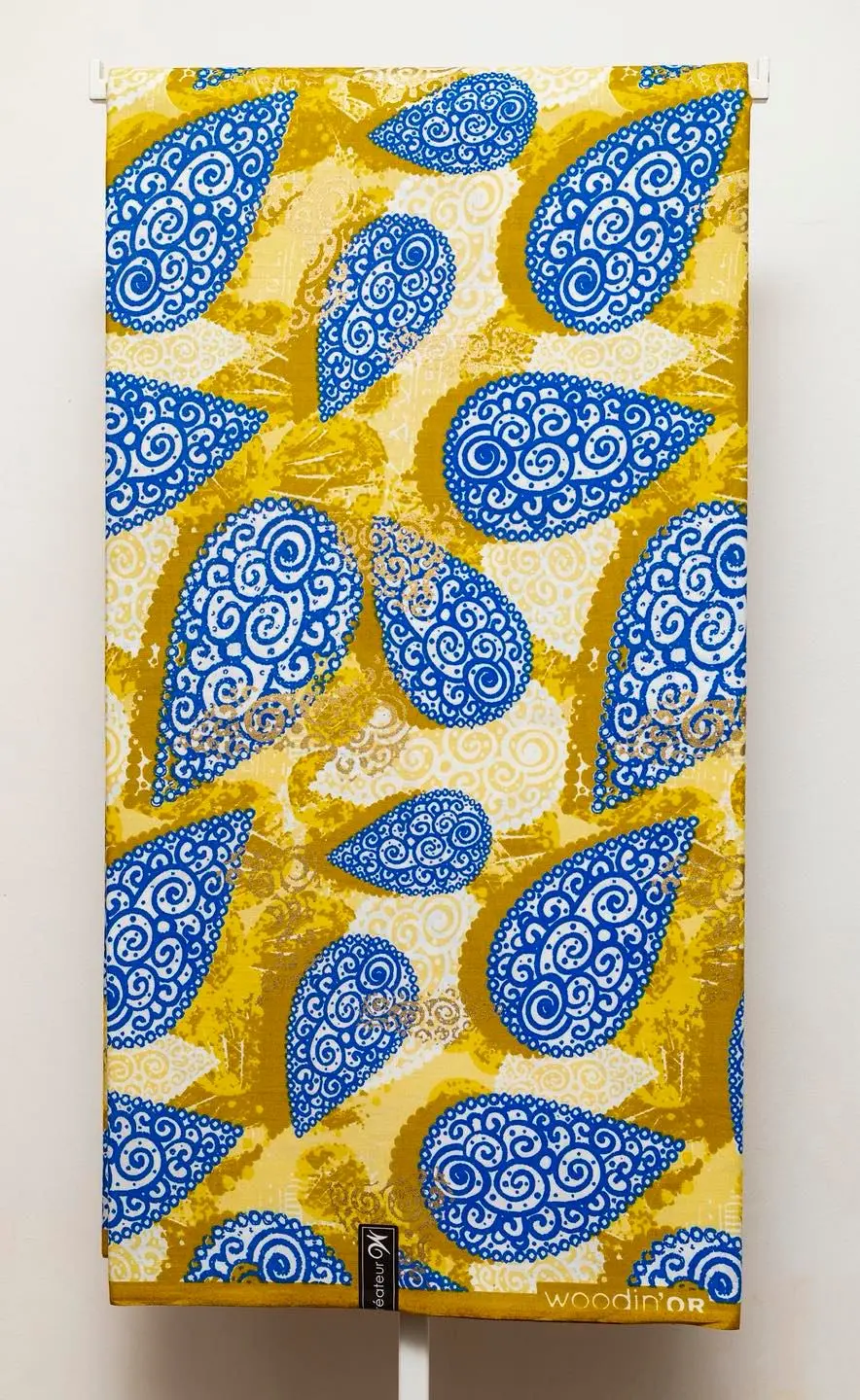 pagne-simple_296-42386