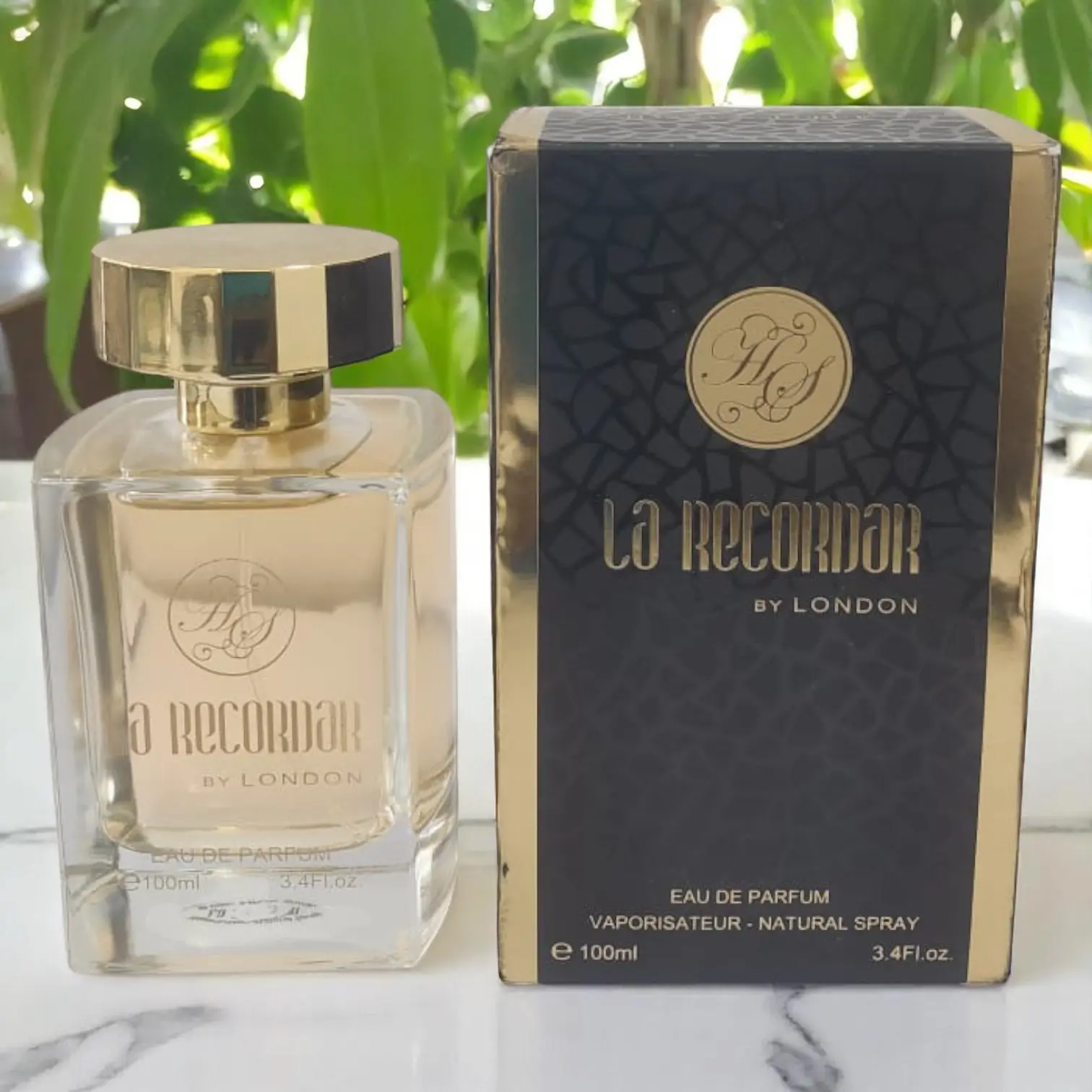 zara-man-3_299-42409