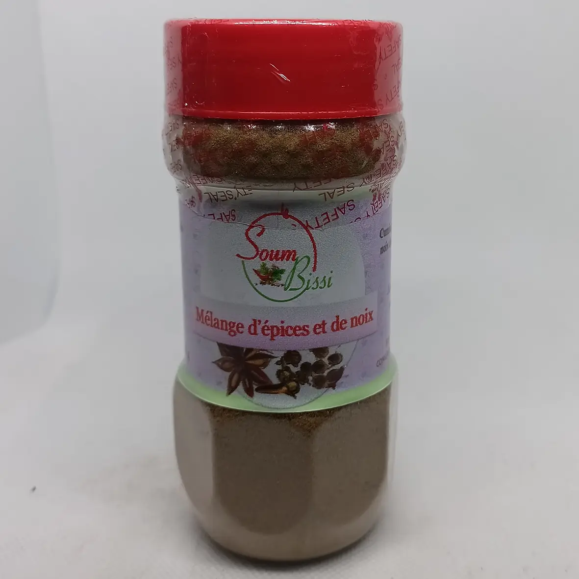 melange-d-epice-et-de-noix_369-42583